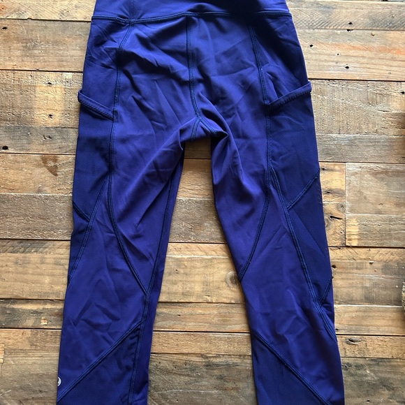 Lululemon high waisted cropped mesh leggings - Picture 2 of 4